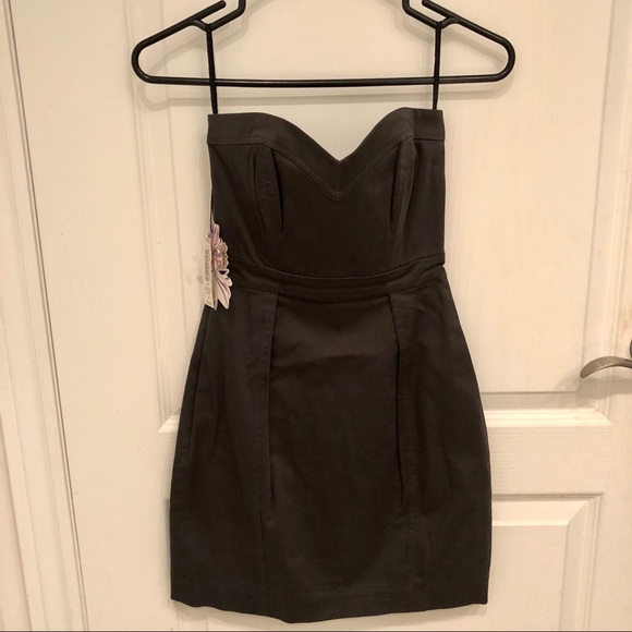 Aritzia – Dark Grey Strapless Dress - Picture 1 of 2
